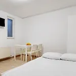 Apartament Dd Boutique *