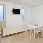 Dd Boutique *